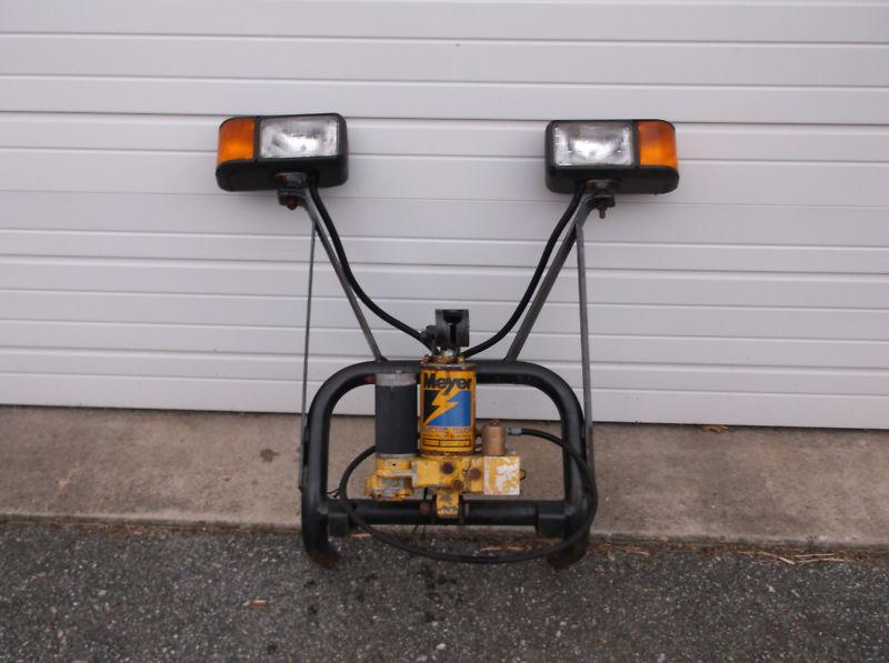 Meyer 7ft power angle plow e47 pump hoop lights good shape 