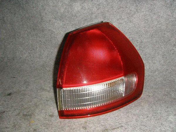 Nissan wingroad 1999 rear right combination lamp [0515500]