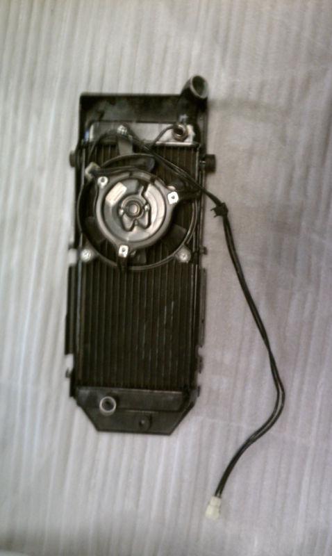 2009 honda shadow spirit vt 750 radiator and fan no leaks oem nice low miles 12k