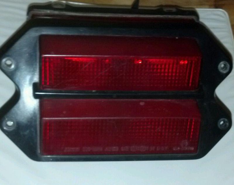 1996 yamaha genisis rear tail light/brake light