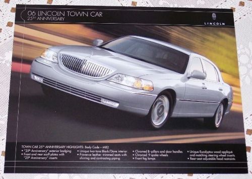 New 2006 lincoln town car 25th anniversary 2 sided hero card literature brochure