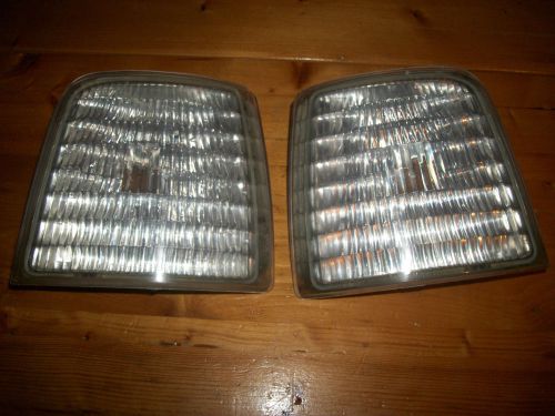 Ford truck f150 f250 f350 bronco front corner park indicator marker light lamp