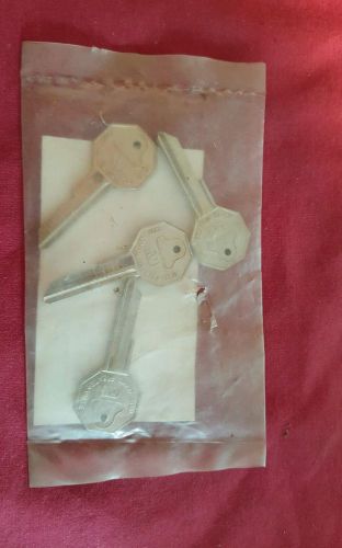 Classic auto locks cl1015 original key for 1968 chevelle, octagon. four of them.