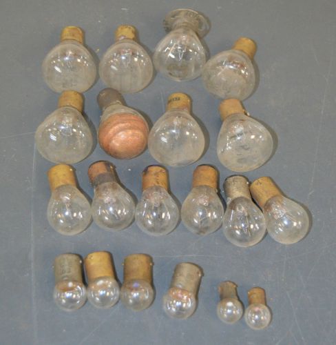 Lot of 20 vintage car truck miniature light bulbs