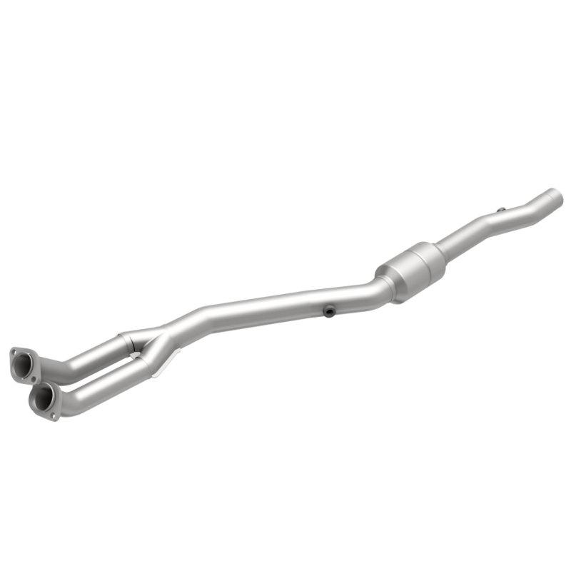 Magnaflow 446687 direct fit california catalytic converter