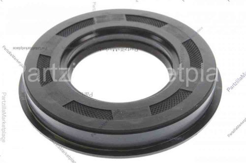 Suzuki 09283-30062 oil seal