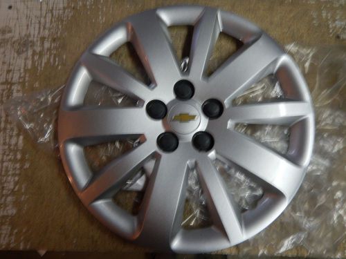 2011 chevy cruze hubcap wheel cover 16&#034;  p/n 9598792