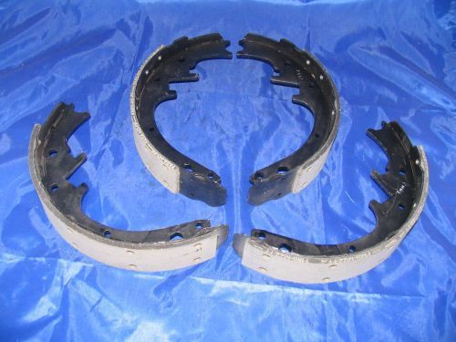 Brake shoes rear 64 65 66 67 68 69 70 mustang new