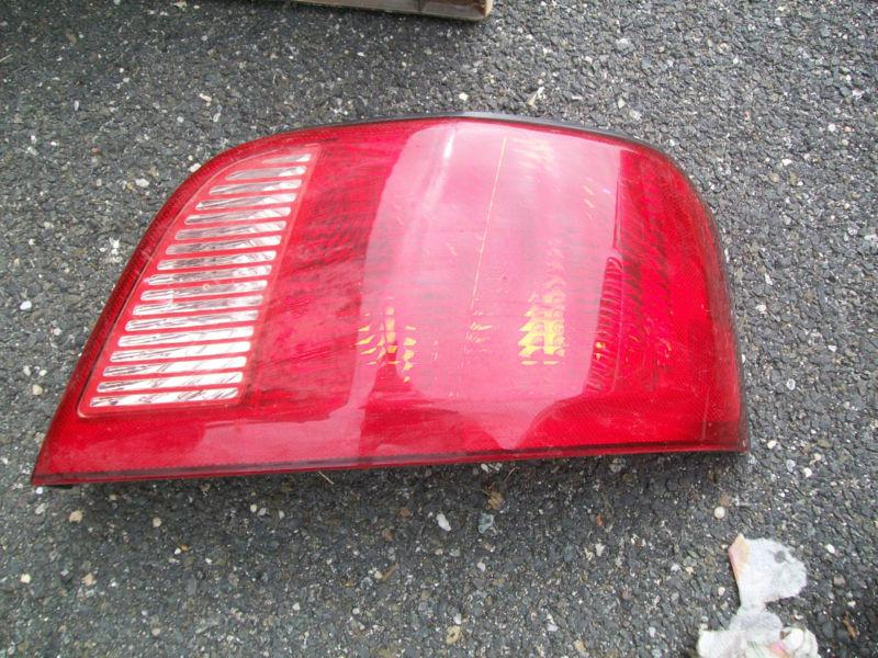 2002-2003 mitsubishi galant tailight, right side