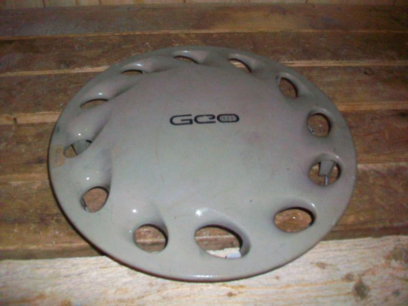 * 12 inch factory hubcap - geo / metro / 1988-1996