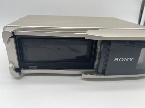 Sony compact disc 10-cd car changer cdx-525rf (no psu or remote)