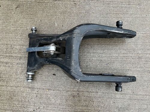 2007-2008 yamaha r1 yzf 1000 rear wheel swingarm swing arm axle linkage