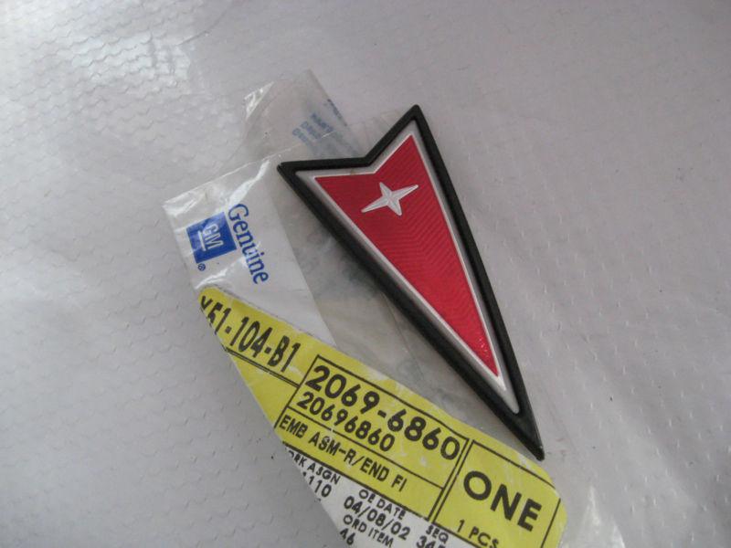 Pontiac grand am grand prix front bumper grille " arrow " emblem oem 2069-6860  