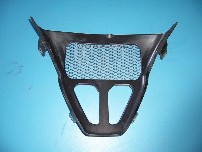 072 suzuki gsxr1000 gsxr 1000 01 02 center v fairing lower belly pan