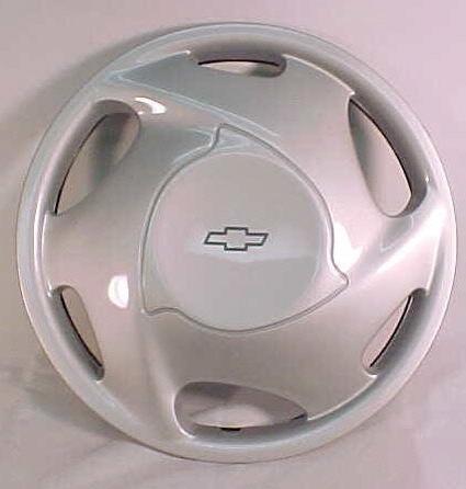 Nos gm # 10290958 hubcap geo prizm 1998-2002