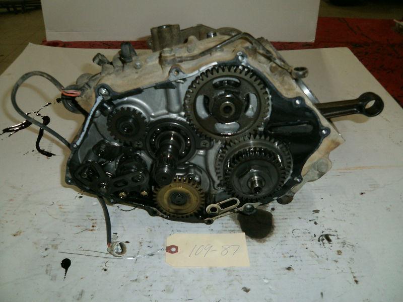 Yamaha raptor 660  motor bottom half