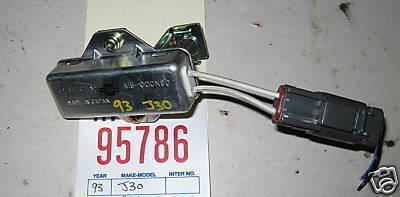 Infiniti 93 j30 unknown relay/module a15000n90 1993