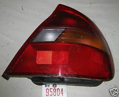 Hyundai 97-98 sonata tail light/lamp right/outer 1997 1998