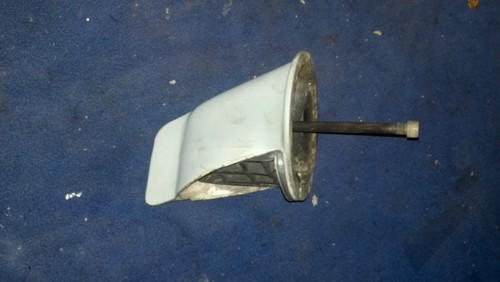 Volvo penta aq 250 270 275 exhaust outlet with good flapper and stainless bolt