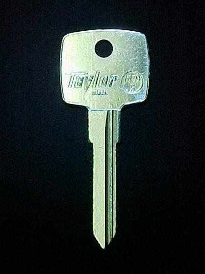 Vintage mercedes benz key blank m79s fits various models 1970 - 1979