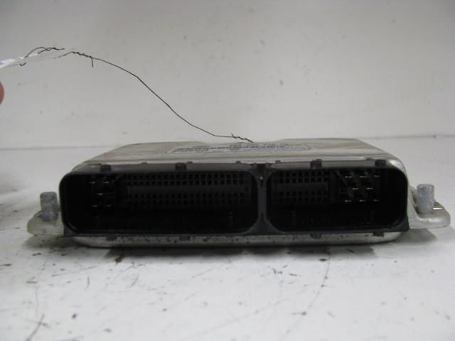 Ecu ecm computer golf jetta 2003 03 2004 04 2.0 avh 0 261 207 925 06a 906 032 md