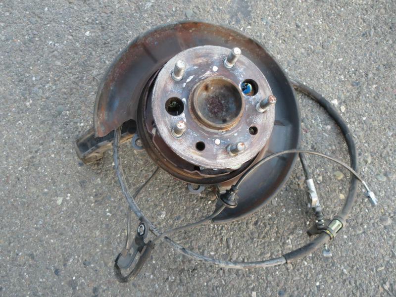 02 03 04 05 06 toyota camry left. rear  spindle knuckle hub & drum