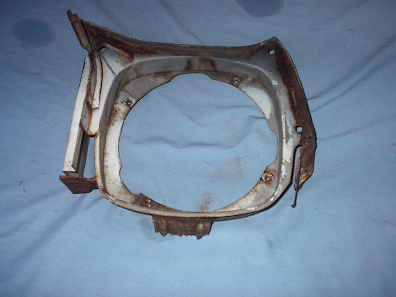 Amc amx javelin1970 orignal d/s  headlight mounting bracket for front of fender