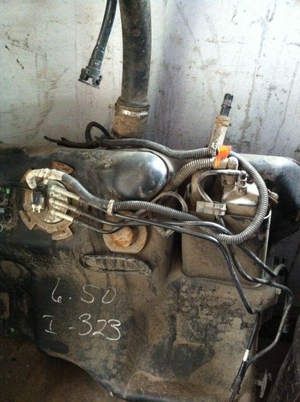 Saturn sc fuel tank with pump and sending unit