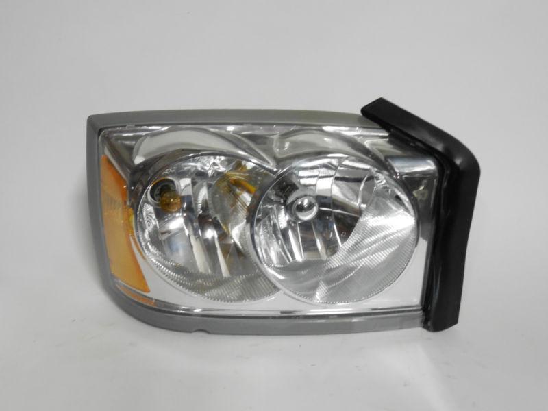 04 05 06 dodge dakota right headlight nice!