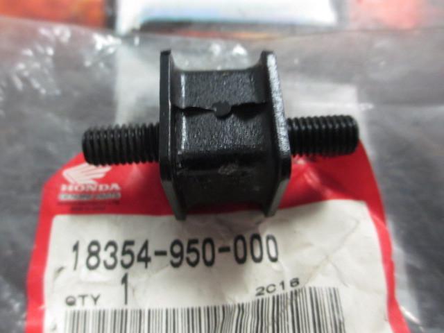 X410 nos genuine honda 1977-1984 fl250 muffler mounting rubber p/n 18354-950-000