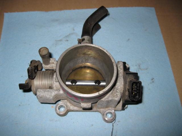 Throttle body hyundai elantra tiburon 2001 01 02 03 15587