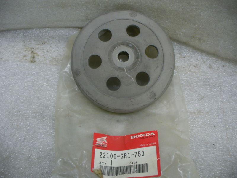 Honda vintage nos oem pk/sa 50 outer clutch cover piece,# 22100-gr1-750.