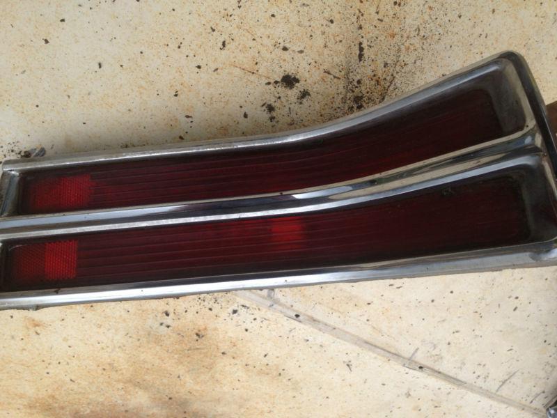 1965 buick wildcat wild right side tail light 