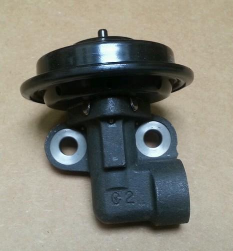 Motorcraft    cx1920      egr valve       ford oe 2u2z-9d475-ba 