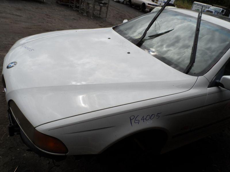 Roof white bmw 528i 1997