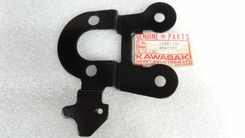 Kawasaki nos new 25008-029 speedometer bracket mc mc1 1973-75