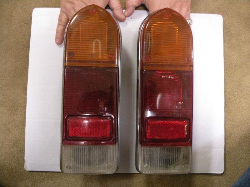 1972 triumph tail lights