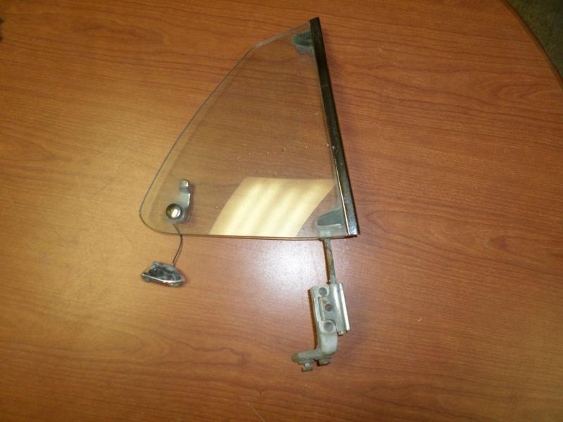 1969-1970 ford mustang fastback quarter window glass passenger side