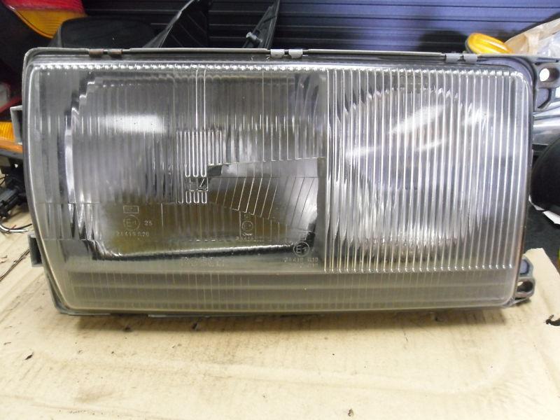 Mercedes benz w123 oem original headlight passenger side right w/ bulbs