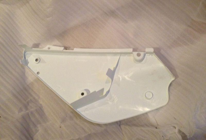 Suzuki rm85 right side panel number plate white 2002-2009