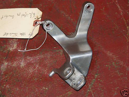 97 yamaha yzf1000 rear foot bracket left yzf 1000