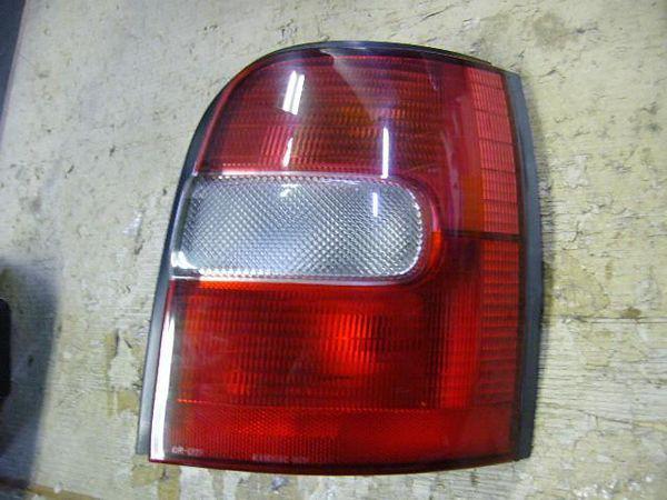 Nissan march 1997 rear right combination lamp [3115500]