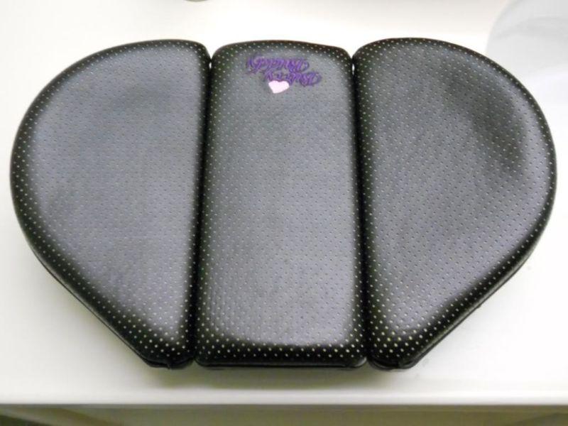 The butty buddy - 13 1/2" wide portable motorcycle passenger seat