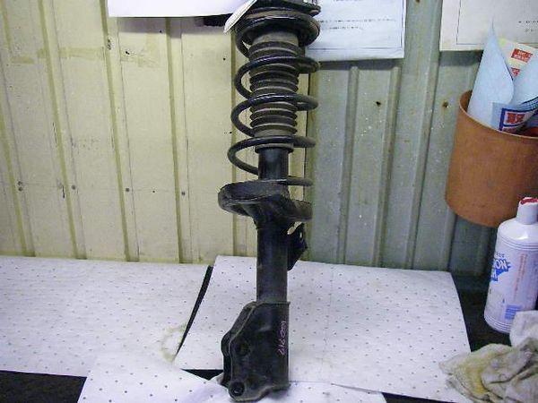 Mazda mpv 2000 front left strut [1750210]