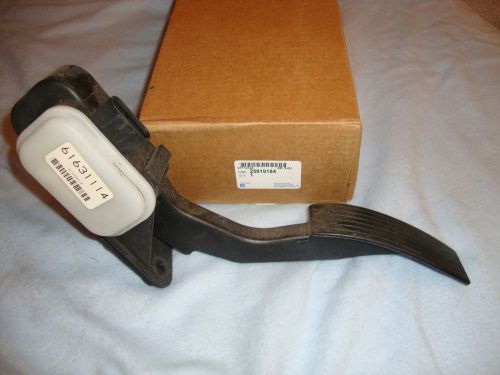 Gm oem p/n- 25919184 accelerator gas pedal w/- a.p.p. sensor