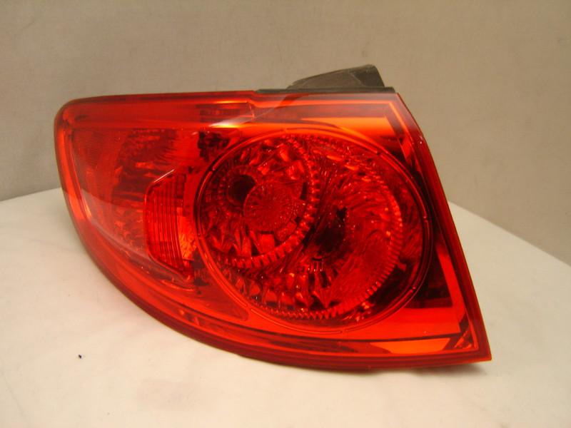 Hyundai santa fe left tail light 07 08 09 oem 