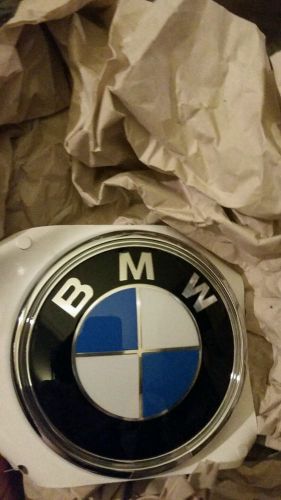 Bmw x3 emblem badge nameplate 51143401005 brand new in package nwt