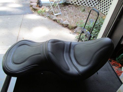 Saddlemen 8850js leather 1 piece 2 up motorcycle seat for harley davidson * euc