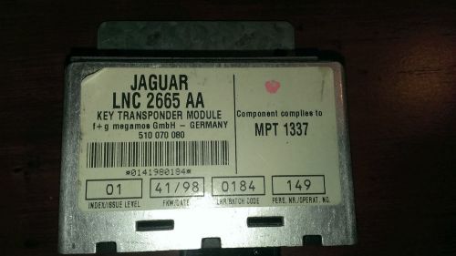 Used key transponder module from a 1999 jaguar xj8 (m)