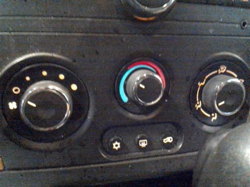 Temperature control 06 07 saturn vue w/o hybrid #1770828